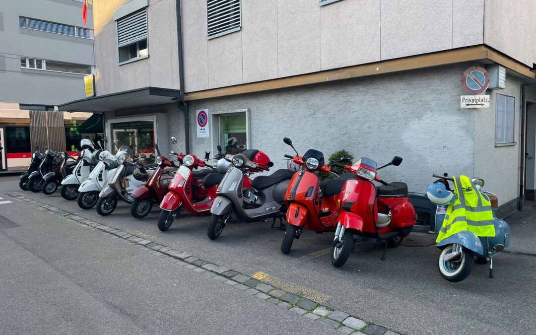 Start in die neue Vespa-Saison 2025